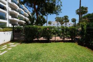 Mi Capricho ground floor 2 bd, 2 bth apt, beachfront complex