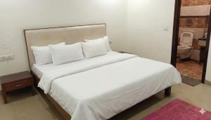 Hotel The Lotus Home Near Chandigarh Railway Station