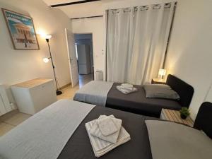 Bel appartement 2 chambres au calme centre Arenes