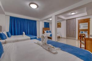 Swans Cay Hotel