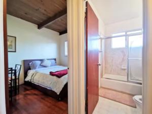 Bright and Modern 2BR with Parking