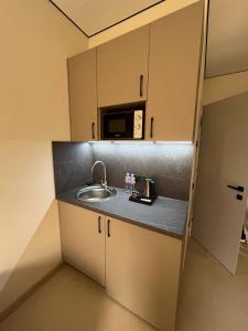 Новые апартаменты люкс возле Мечникова всегда есть свет