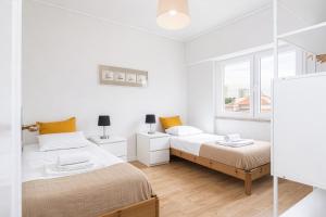 PAREDE APARTMENT 2