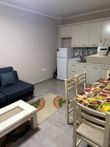 Azure Pine Apartament