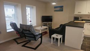 Two bedroom detached coach house ready for you