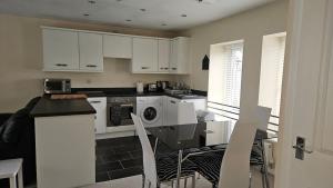 Two bedroom detached coach house ready for you