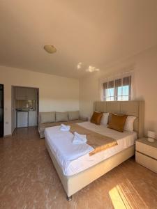 Antonios Apartments