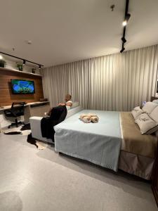 710 A Hotel Home Jade
