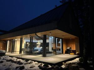 Chalet Beyond