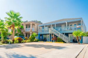 Casa Malbec - Private Pool - Walk to the beach