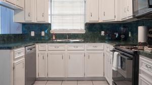 Casa Malbec - Private Pool - Walk to the beach