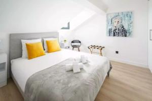 Monte Carlo Monaco Border - luxury, modern, cozy with home feelings and See View