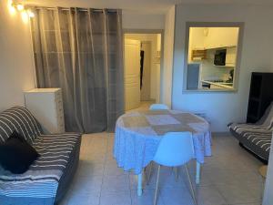 Iago lodge azur, 5 minutes à pied de la plage