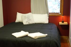 King and Double and Shared Hot Tub – Shiraz