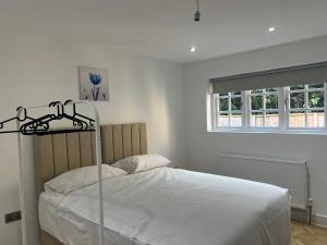 Luxury 4BR Bungalow
