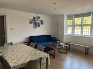 Luxury 4BR Bungalow