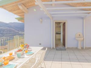 EnjoyIseoLake - Monet - Accogliente appartamento con terrazza e vista sul lago