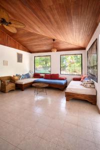 Choza Family House