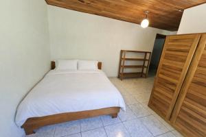 Choza Family House