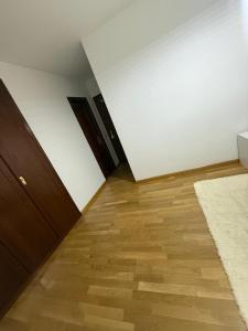 Habitación con baño privado en la mejor zona de Alcalá de Henares