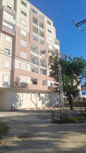 Appartement f2 bejaia centre ville birslam