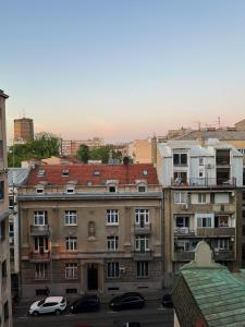 Cozy Apart Central Oasis