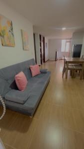 Apartmento cerca al aeropuerto y a la embajada