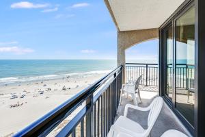 Beautifully Decorated Condo with Amzing Ocean View