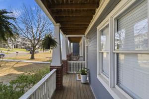 NEW 7 mins to Broadway Sleeps 8