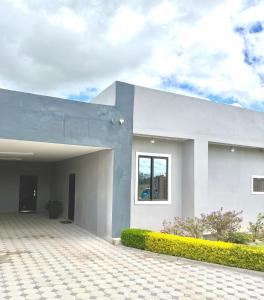 One bedroom House Near Twin Palm Mall