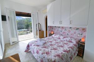 Rosa di Ischia - Holiday