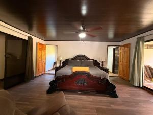 Tropical Villa with Priv Pool, Jacuzzi & Relaxing MAD