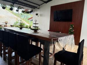 Tropical Villa with Priv Pool, Jacuzzi & Relaxing MAD