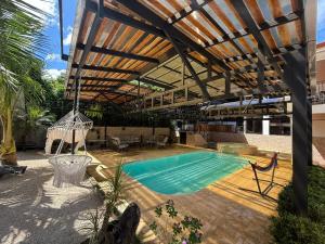 Tropical Villa with Priv Pool, Jacuzzi & Relaxing MAD