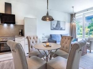 Relaxing Stay by Lübeck Bay