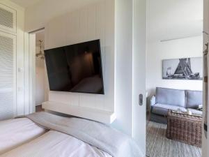 Relaxing Stay by Lübeck Bay