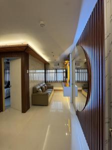 Cozy 2 Bedroom Condo at Midpoint Residences with City View