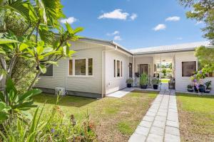 Black Duck Cottage - Coastal Heritage near Marina