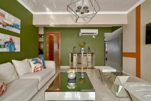 Luxurious 3-Bedroom Condo with City Views in Santo Domingo