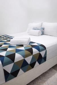 Roomstay Stadium Gong Badak Sutera Home by Mishkat