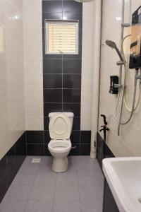 Roomstay Stadium Gong Badak Sutera Home by Mishkat