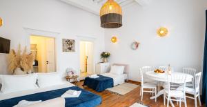 The Matogianni White Home with Terrace Mykonos Town