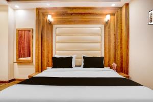 Townhouse Oak Dehradun Court Formerly GK Residency