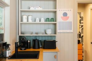Vana - Charming & Spacious Rainforest Studio - Mullumbimby - Recent renovation