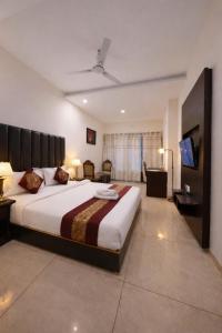 JB Residency Hotel & Banquets !! Top Rated Family Hotel in Chandigarh Tricity