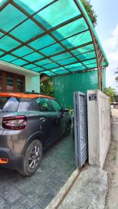 Welcome to Vyttila Eroor Only 2Km Distance to Vyttila Hub