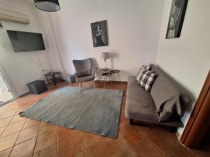 Central House - Perea