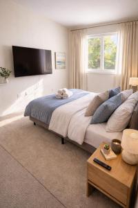 Marina Del Rey 2BR & 1BR Getaway - Gym - Pool - Sauna - Near Marina - Venice Beach