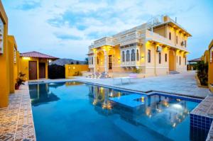 Grandiose Manor Luxury Heritage 5 BHK Villa with pool in Udaipur