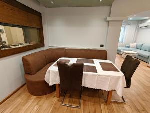 Chan Krum Apt with Sauna & Jacuzzi in City Center